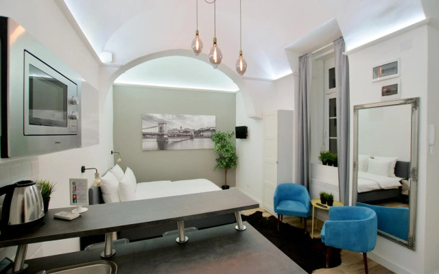 Standard Apartment by Hi5 - Nagysándor street