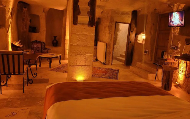 La Di̇as Cave Cappadoci̇a