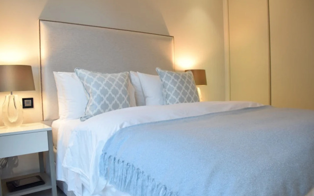 3 Bedroom Flat in Westminster