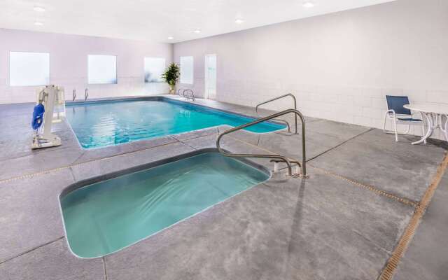 La Quinta Inn & Suites by Wyndham Roswell