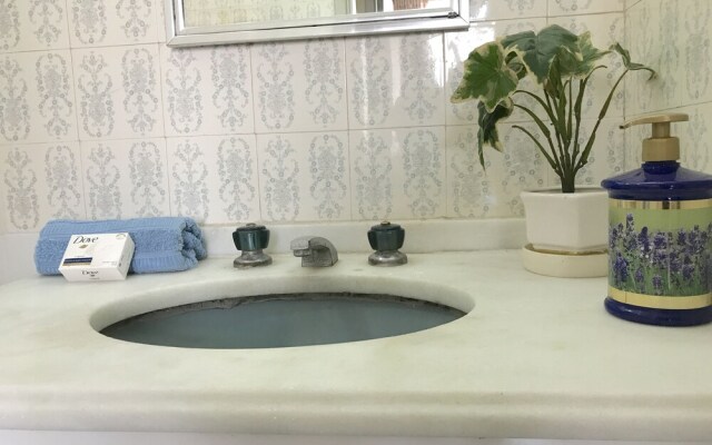 CaviRio - 3 Quartos Vista Praia (SF701)