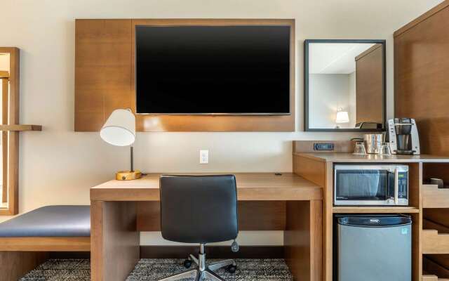 Cambria Hotel Davenport Quad Cities