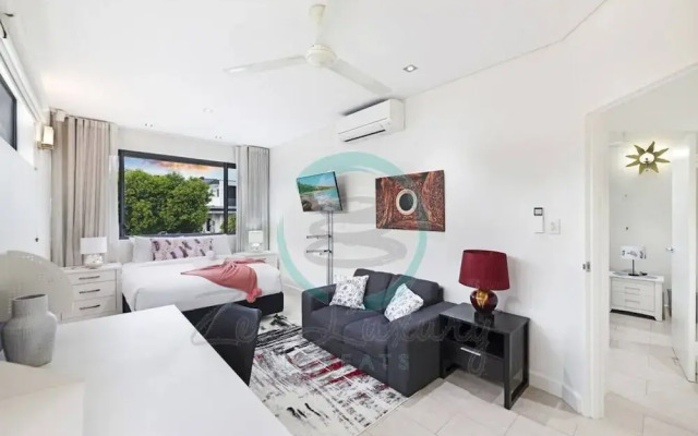 ZENLUX INFINITY - 4BR with Private Pool