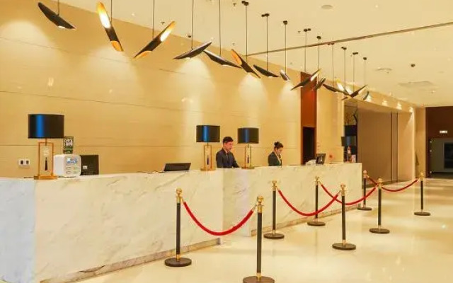 Longemont Hotel
