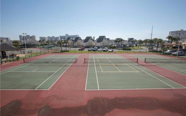 Sandpiper Cove Tennis Villas by Holiday Isle