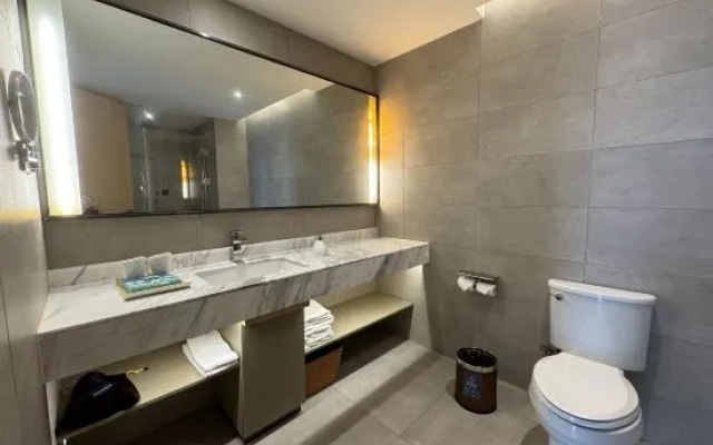 Kyriad Marvelous Hotel (Guangzhou Baiyun Airport, Huadong)