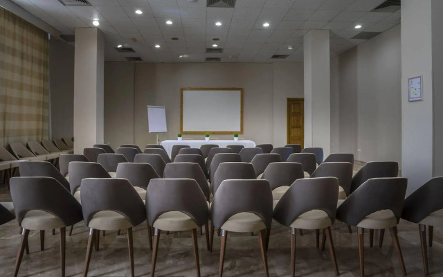 Pavlo Napa Beach Hotel