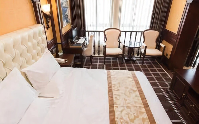 Haodi Hotel (Chongqing Huangnibang Light Rail Station)