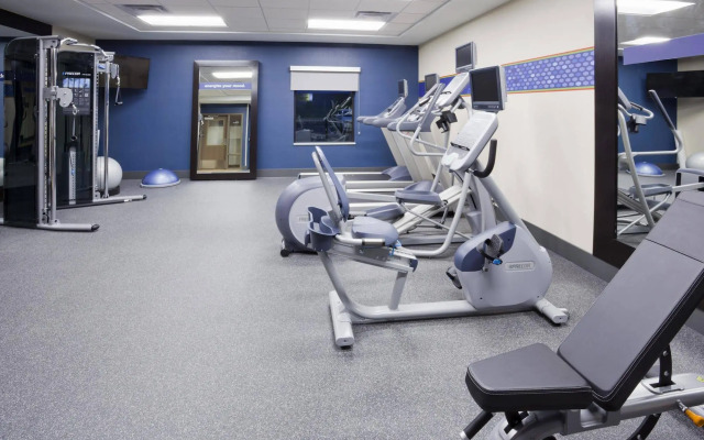 Hampton Inn Spicer Marina Area