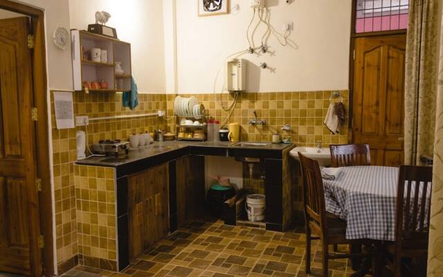 OYO 13385 Home Peaceful 1BHK Dharamshala