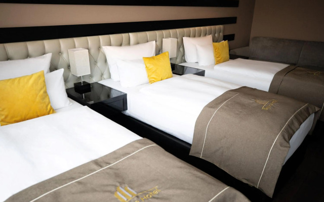 Skyline Hotel