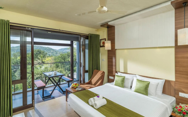 The Mountain Courtyard Thekady