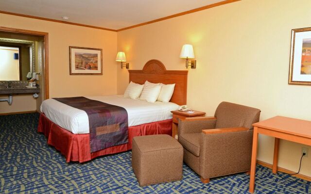SureStay by Best Western Kansas City Country Inn North