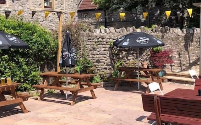 Horseshoe Inn