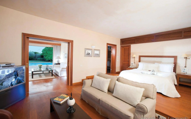 Grand Resort Lagonissi