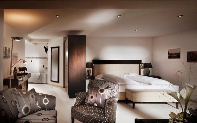 Waldhotel Doldenhorn