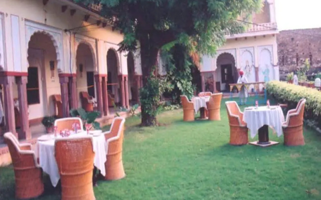 Bassi Fort Palace