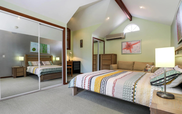 Kingfishers Manor @ Noosa