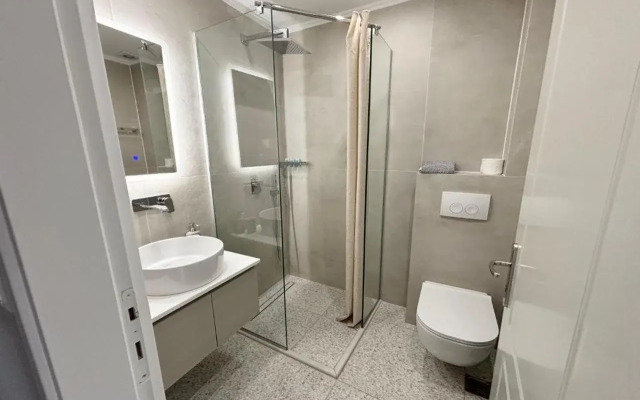Samel Hotel