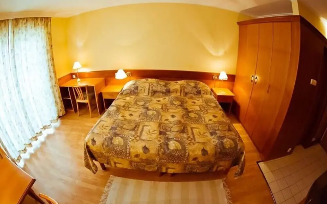 Holiday Club Apartman Hotel