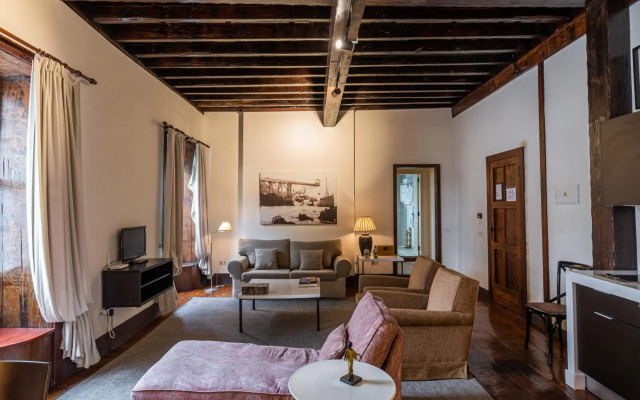 Isla Baja Suites