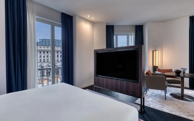 Dorothea Hotel, Budapest, Autograph Collection