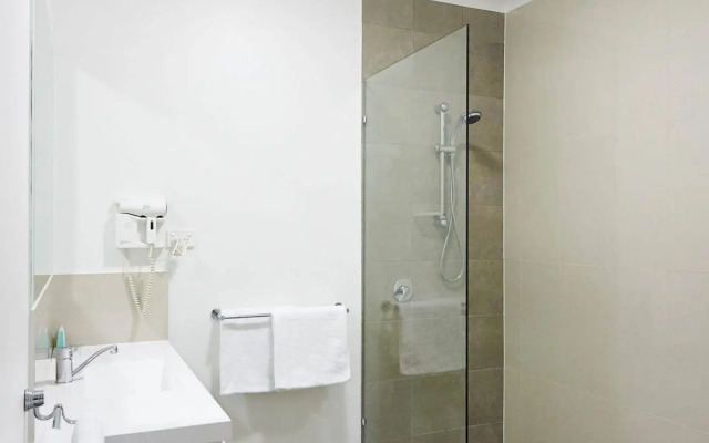 Oxley Court Serviced Apartments