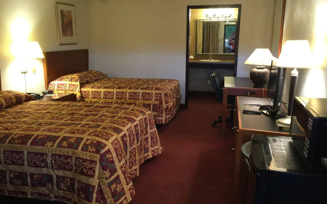 Regency Inn & Suites