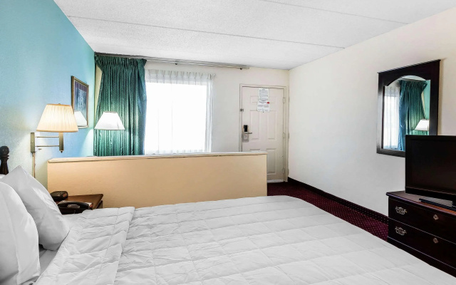 Econo Lodge Lavonia I-85