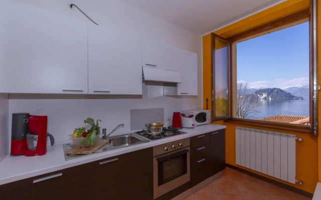 Fontana Del Lago Apt. 11