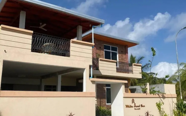 White Sand Inn