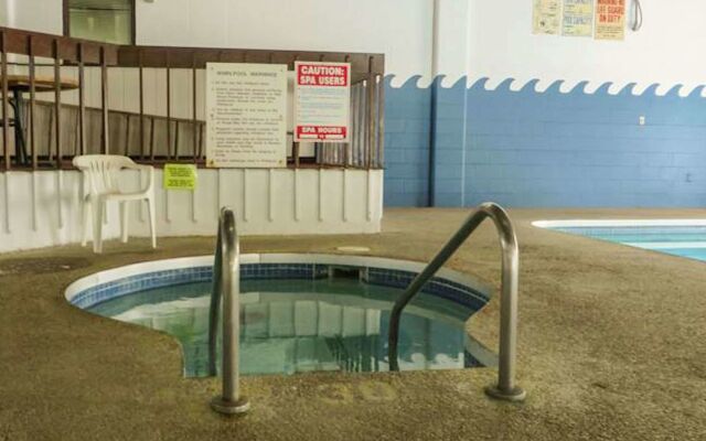 Voyageur Inn and Conference Center