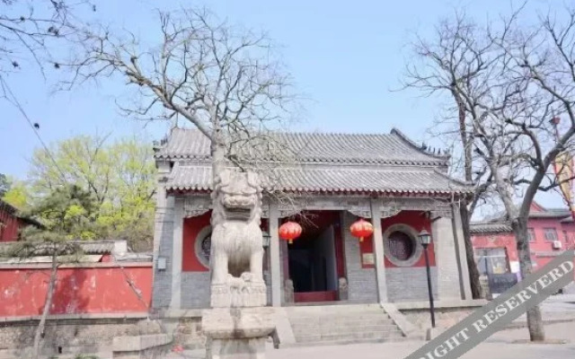 Tai 'an Jianxin Hotel (Taishan Hongmen Mountaineering Entrance Store)