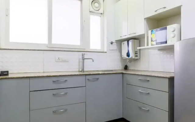 Parfait Street 2bhk Service Apartment Near Fortis