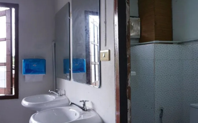 OYO 723 Lamphun Hostel