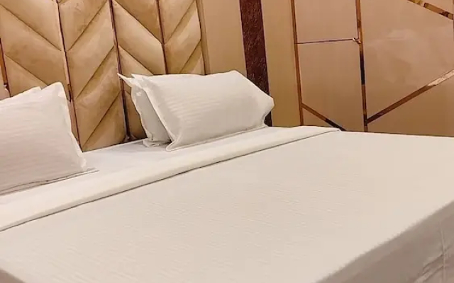 Shraddha Hotel