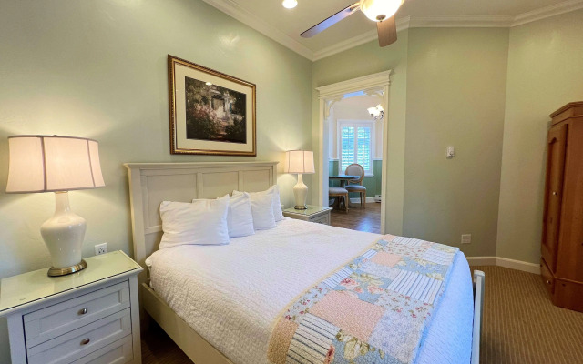 Best Western Grandma's Feather Bed