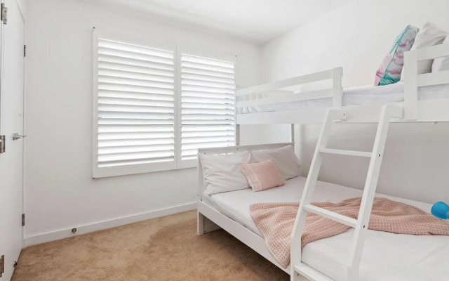 Ferguson St Family Home in Fabulous Location