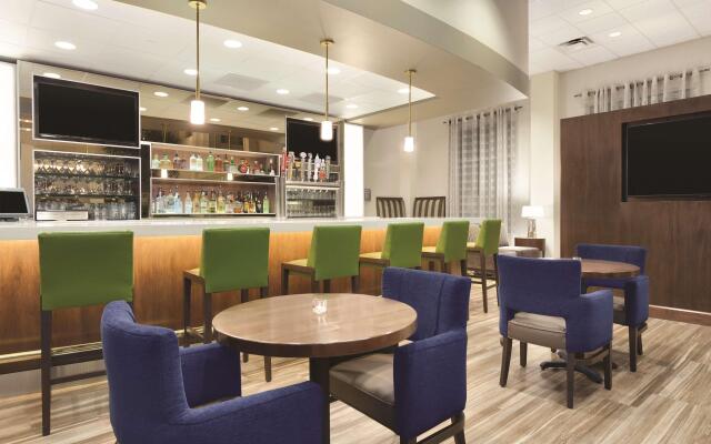 Embassy Suites Portland/Hillsboro, Oregon