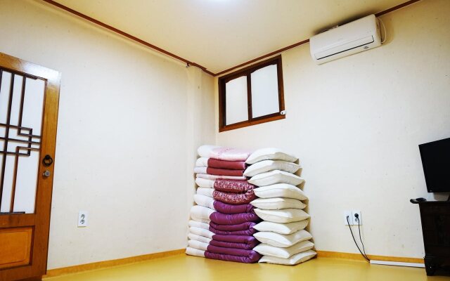 Hue Hanok Guesthouse