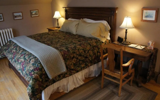 Maplecroft Bed & Breakfast