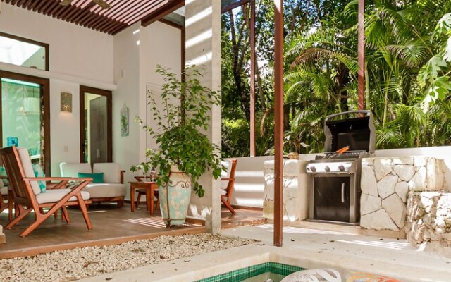 Marvellouse Town House, Terrace, Pool and Golf