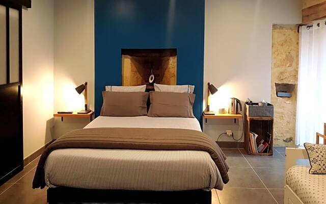 Le Clos De La Caneda