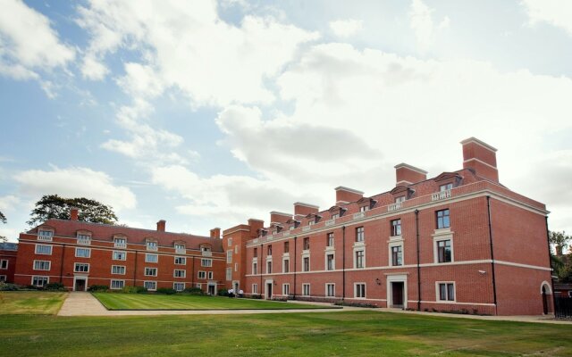 Selwyn College