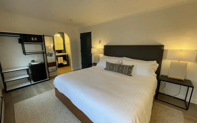 Eagle River Inn