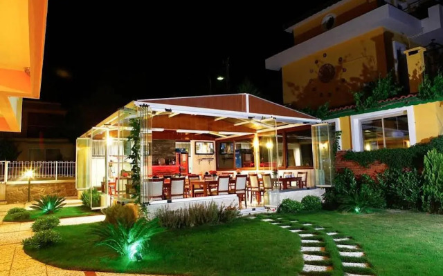 Villa Fokai Hotel