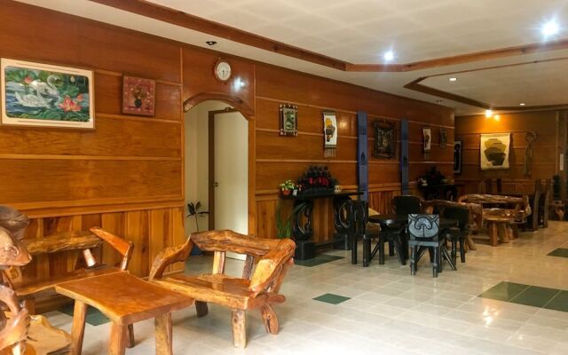 Rusty Nail Inn And Cafe