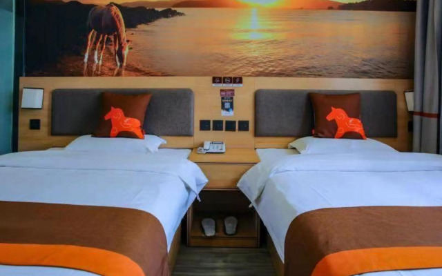 Junyi Hotel(Xi'an Dayanta North Square Branch)