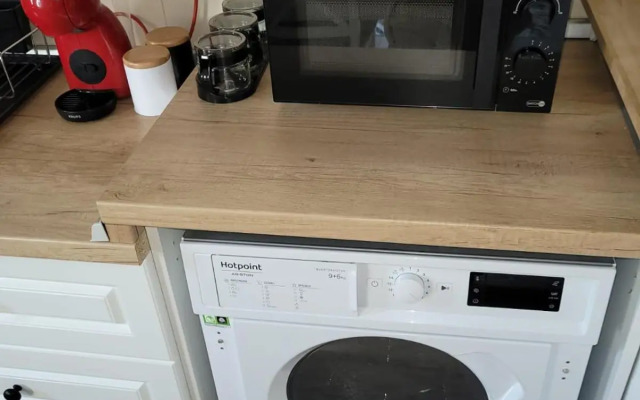 Lovely Apartment Near City Center (w/ Parking)