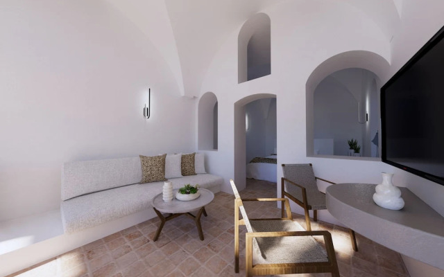 Adamis Majesty Suites